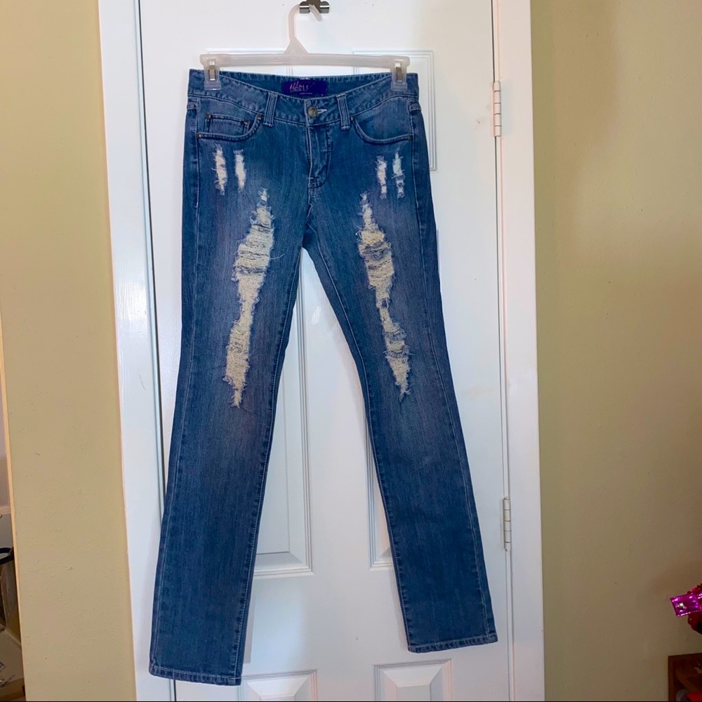 Miley Cyrus max azria distressed jeans